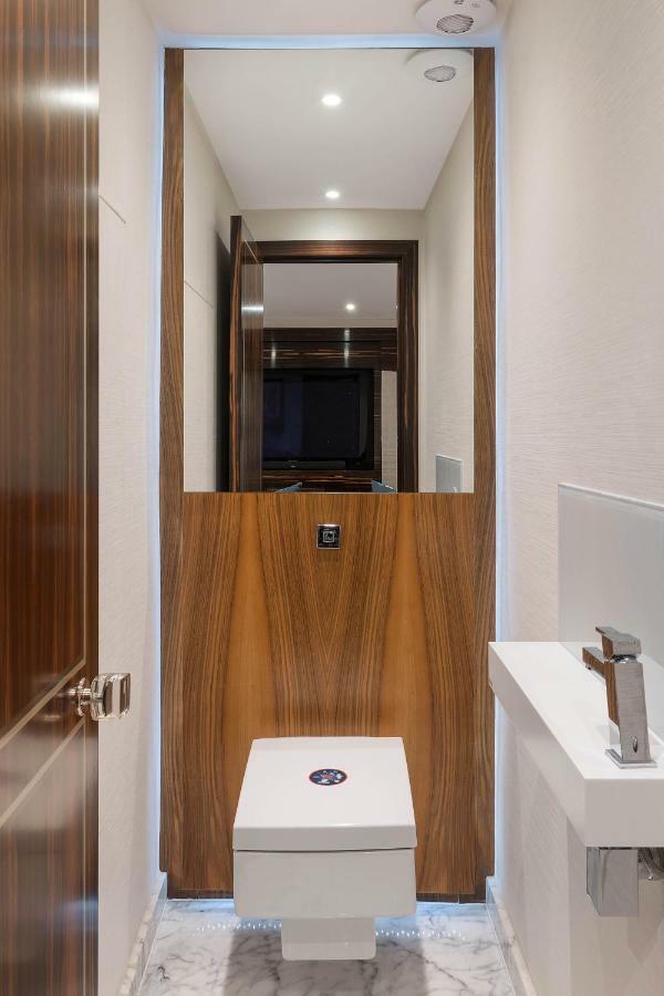 Spectacular Knightsbridge House Harrods 1 Minute Villa London Bagian luar foto