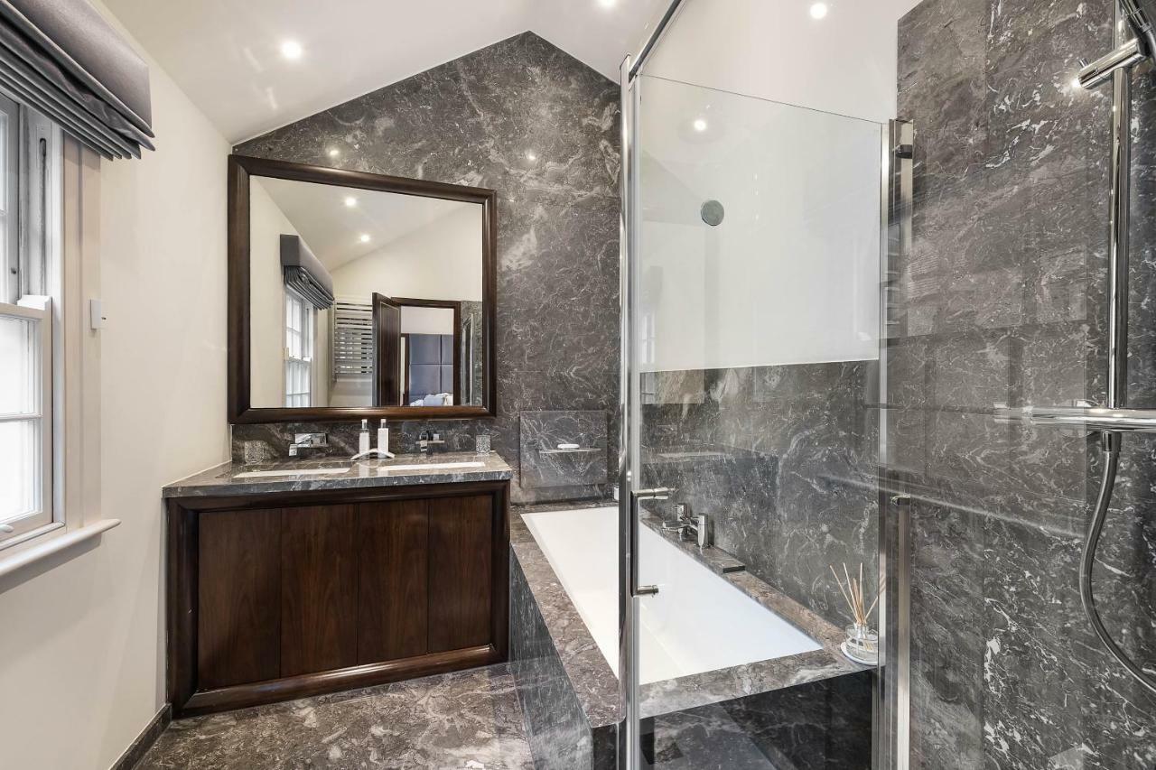 Spectacular Knightsbridge House Harrods 1 Minute Villa London Bagian luar foto